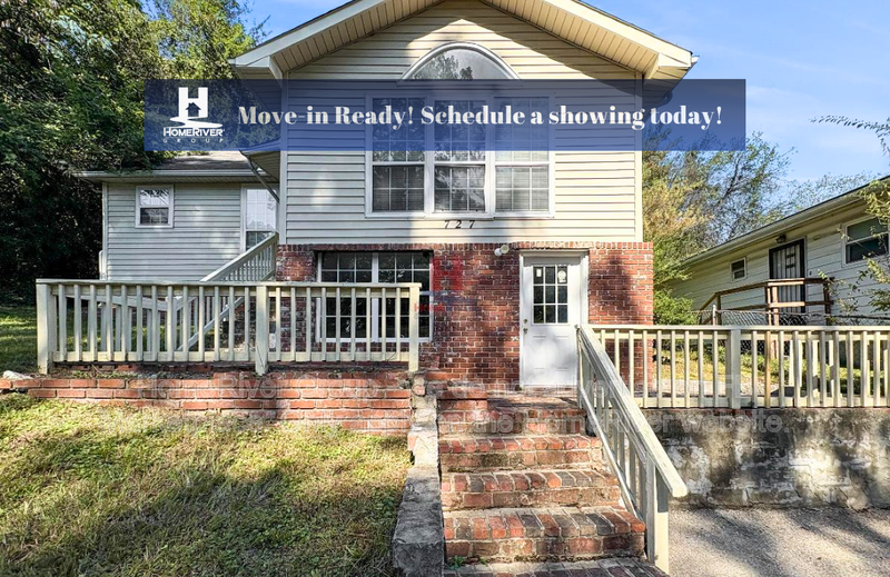 Move-in Ready! Spacious 3 Bedroom, 2 Bathroom Home  Great Location! property image