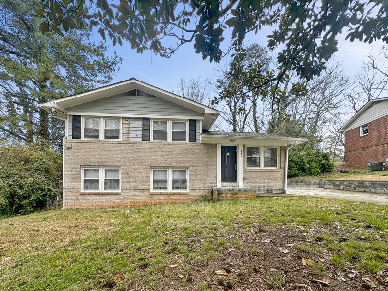 Available Now! Amazing 3 bed 2 bath home! property image