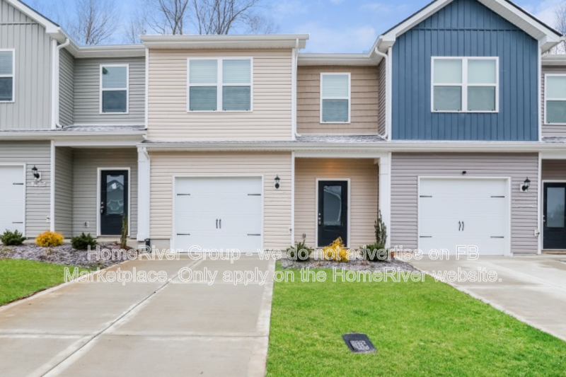 Available Now! Amazing 3 bed 2.5 bath home! property image