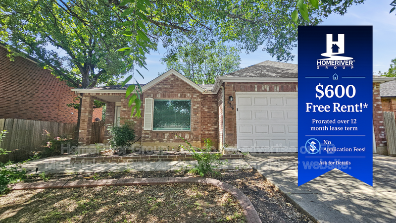 Pet Friendly | Fenced Yard |  Fridge Included property image