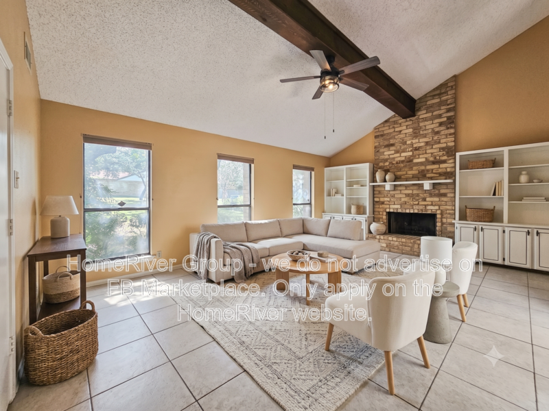 3 BR Home | Wellesley Manor | Large Deck | Refrigerator property image