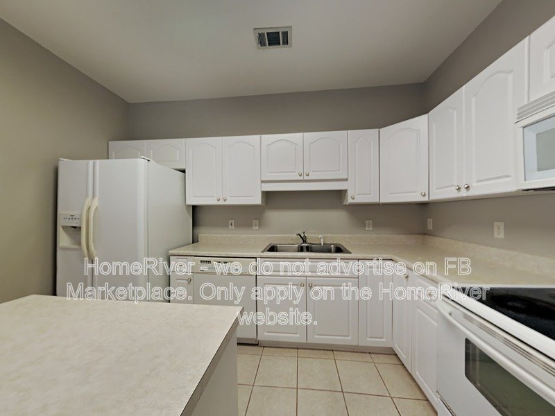 3 Bed | 2 Bath | Internet property image