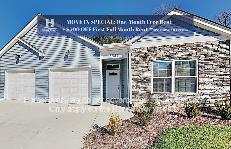 Schedule a showing today! 5844 Bradford Lake Ln Charlotte NC 28269 property image