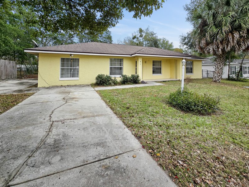 Move In Ready! 415 WATER RD property image