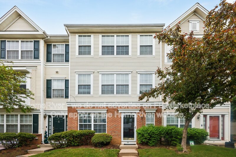 A Beautifully Fully Renovated 3-Bedroom, 2.5-Bath Townhouse! property image